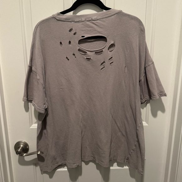 We The Free Distressed Gray Top Size L - Picture 2 of 12